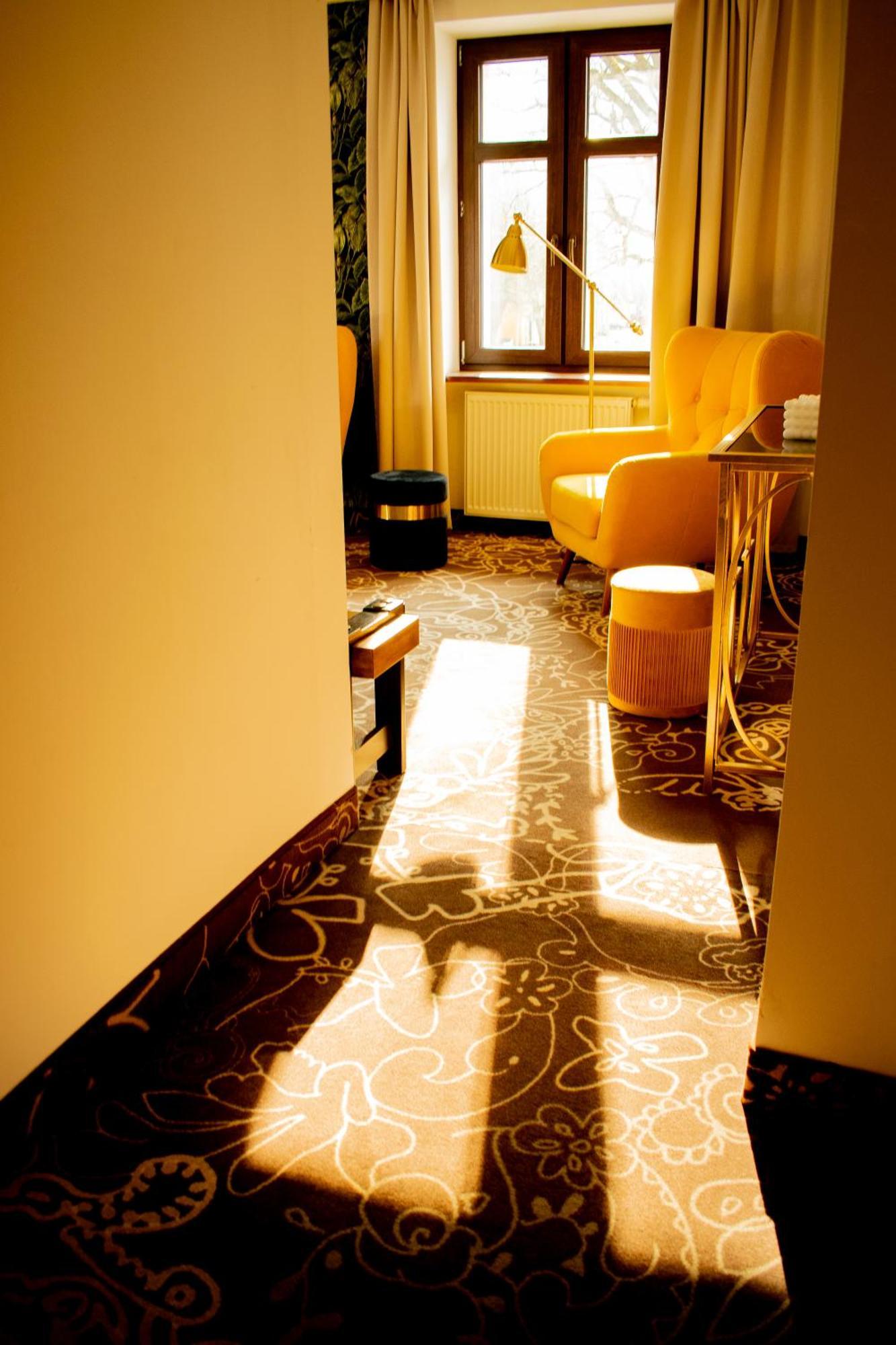 Hotel Pruski Orneta Exteriör bild